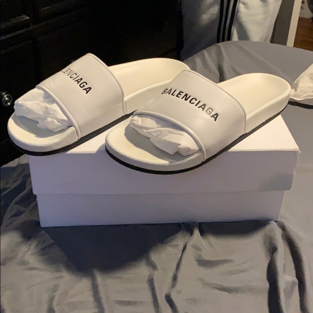 Balenciaga Men’s Leather Slides - Picture 3 of 6